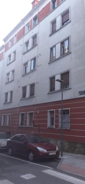 BASAURI, céntrico, metro